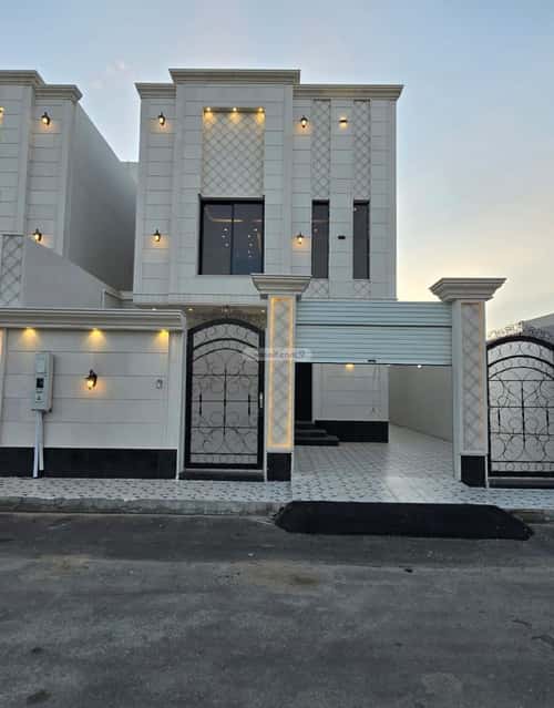 Villa 352 SQM Facing North on 15m Width Street Ar Rahbah, At Taif