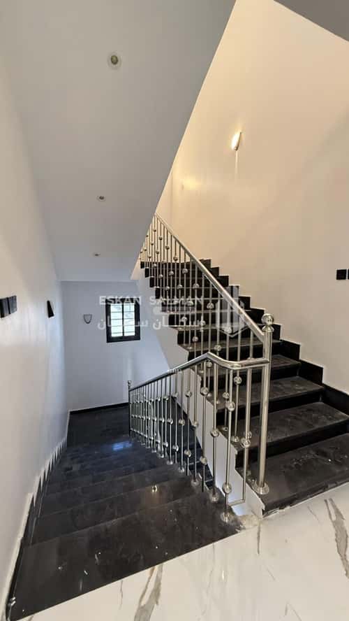 Apartment with 6 Bedrooms Al Wasat District, Alttayif