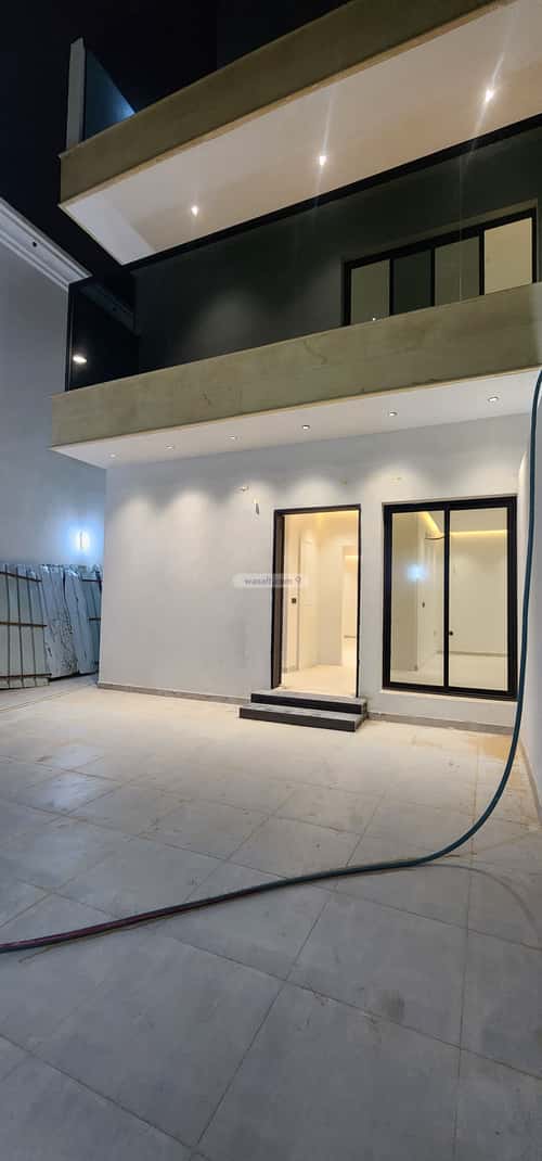 Floor with 5 Bedrooms Ash-Shifa, South Riyadh, Riyadh