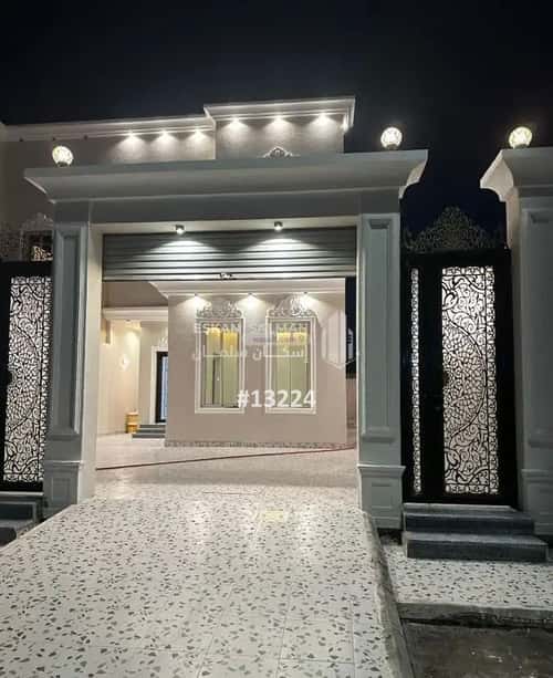 فيلا 292.5 متر مربع غربية على شارع 20م الفرسان، الدمام