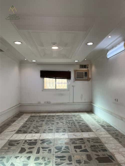 فيلا 400 متر مربع غربية على شارع 30م الخالدية، الدرعية