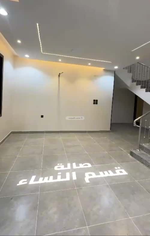 فيلا 370.11 متر مربع شرقية على شارع 20م الواسط، الطائف