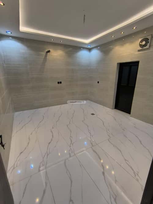 فيلا 270 متر مربع مع شقتين واجهة غربية الفنار، الجموم - بحرة