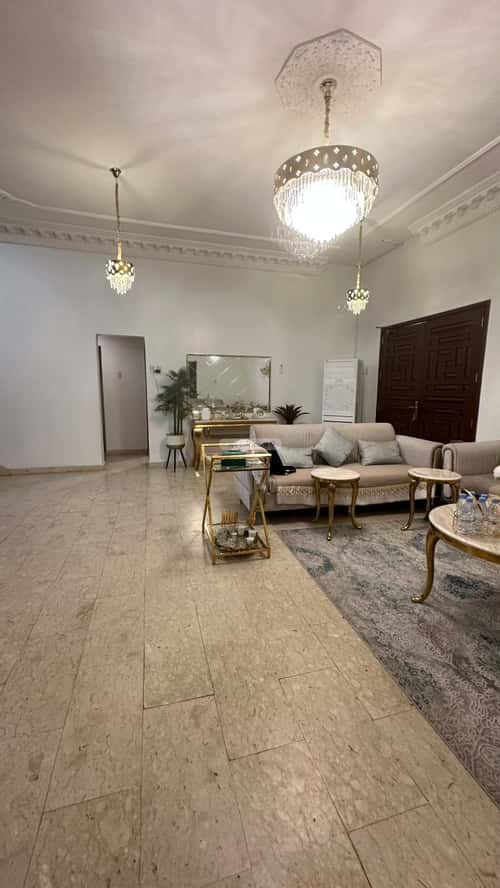 Villa 700 SQM Facing South West on 15m Width Street Al Rakah Al Jnubyah, Khobar