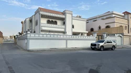 فيلا 700 متر مربع جنوبية غربية على شارع 15م الراكة الجنوبية، الخبر