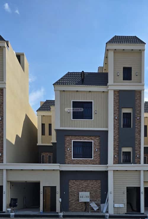 Apartment 219 SQM with 6 Bedrooms Al-Yarmouk, Khamis Mushait