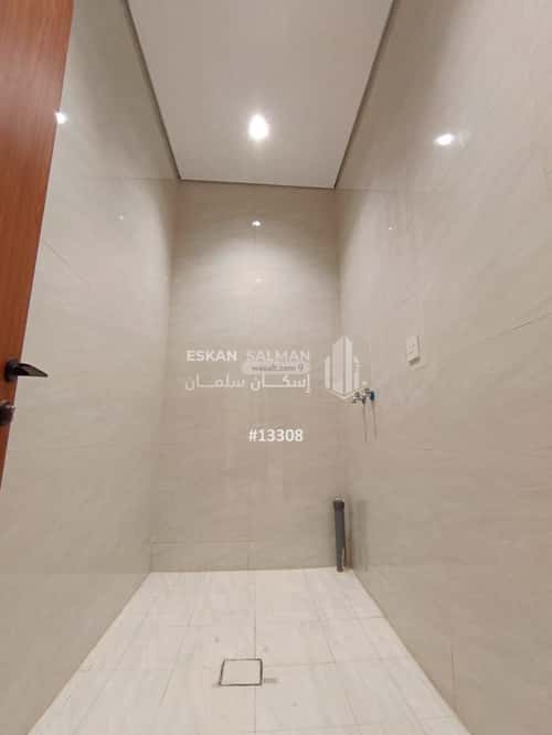 Apartment with 6 Bedrooms Al Suwais 1, Jazan