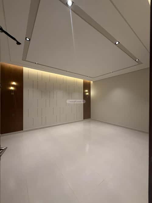 Villa 303.4 SQM Facing North East on 15m Width Street As Shamiaa, Makkah