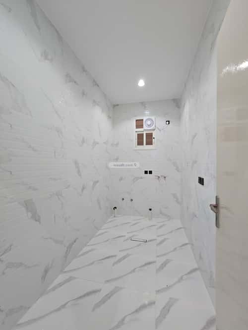 Apartment 386 SQM with 10 Bedrooms Al-Qafilah, Khamis Mushait