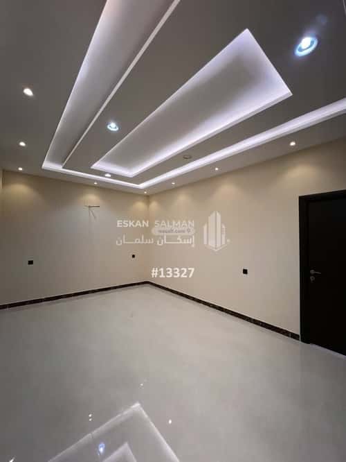 فيلا 300 متر مربع غربية على شارع 18م الاناهي، المدينة المنورة