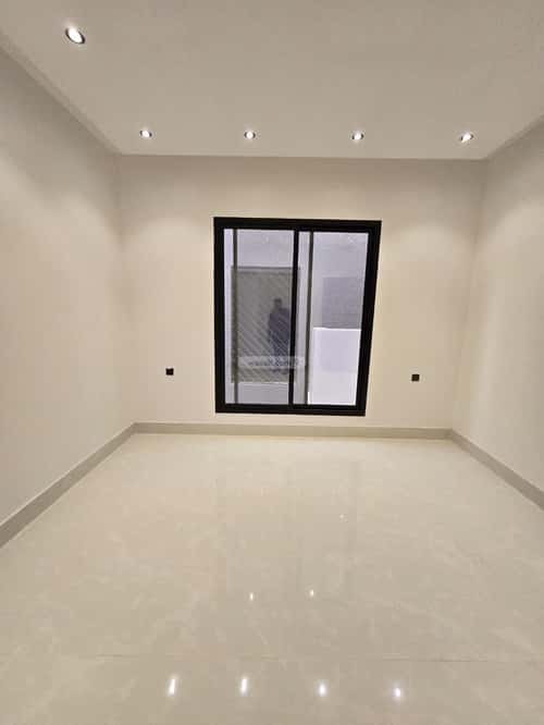 4 bedroom apartment in Al Rimal