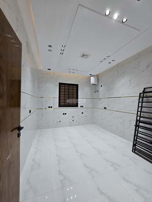 Apartment 219 SQM with 6 Bedrooms Al-Yarmouk, Khamis Mushait