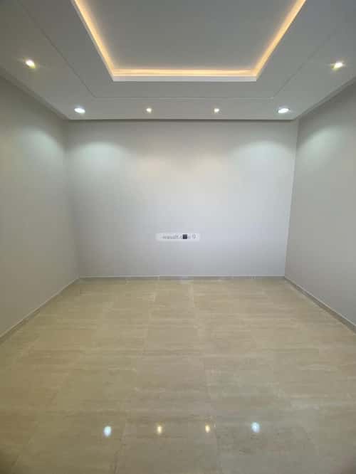 فيلا 352 متر مربع شمالية على شارع 15م الرحبة، الطائف