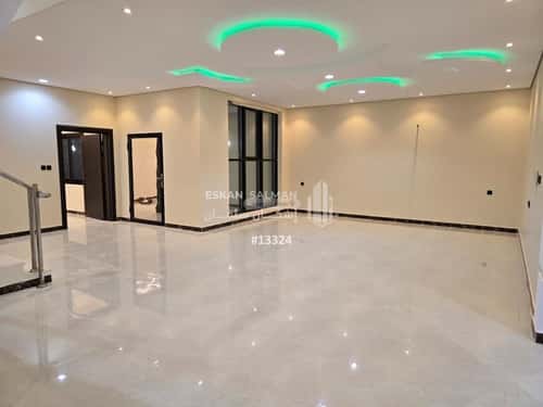 Villa 300 SQM Facing West on 18m Width Street Al Anahi, Madinah