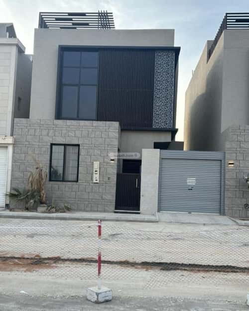Villa 297.64 SQM Facing South on 15m Width Street Al-Mahdiyah, West Riyadh, Riyadh