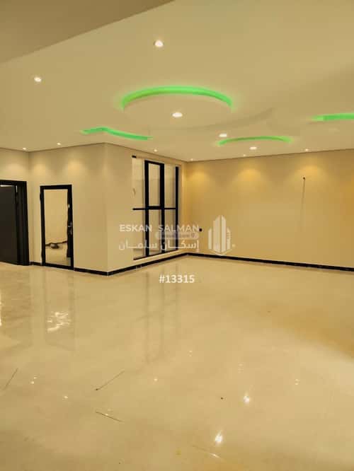 فيلا 300 متر مربع غربية على شارع 18م الاناهي، المدينة المنورة