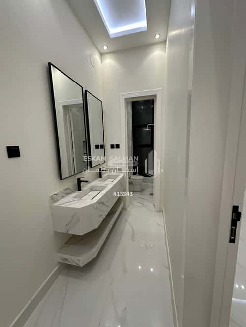 Apartment with 5 Bedrooms Al Janadriyah, East Riyadh, Riyadh