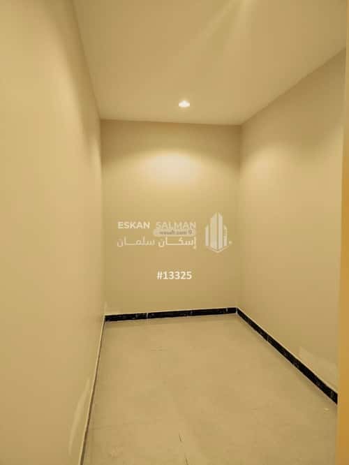 Villa 300 SQM Facing West on 18m Width Street Al Anahi, Madinah