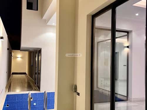 فيلا 560 متر مربع شرقية على شارع 15م الغدير، شمال الرياض، الرياض