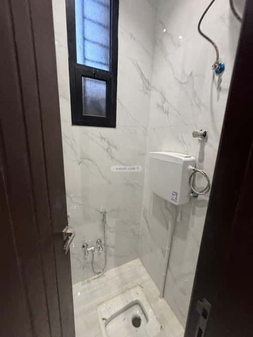 Floor with 5 Bedrooms Al- Nadwah, East Riyadh, Riyadh