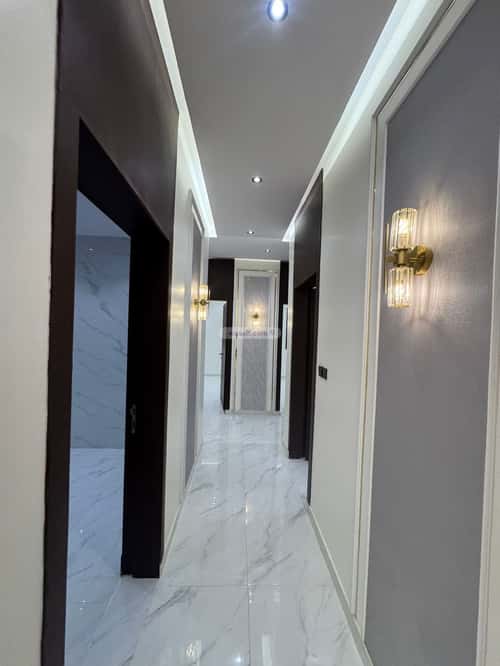 Floor with 5 Bedrooms Al- Nadwah, East Riyadh, Riyadh