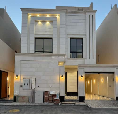 Floor with 5 Bedrooms Al- Nadwah, East Riyadh, Riyadh