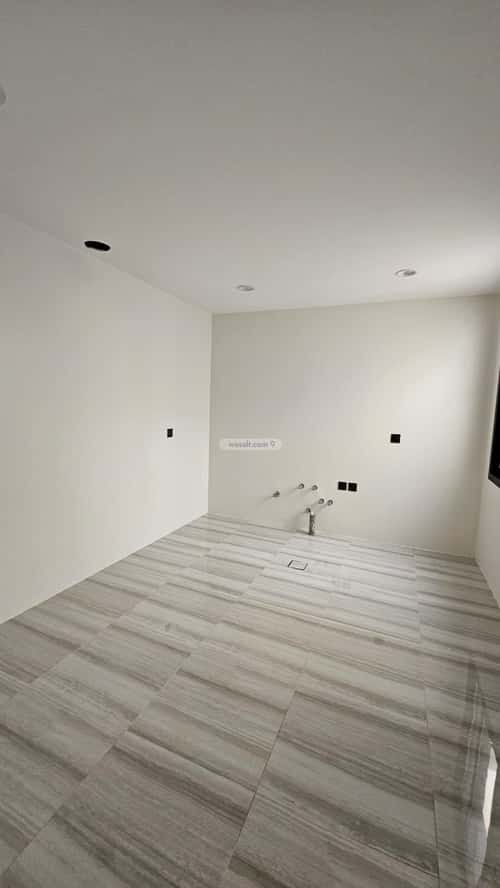 شقة ب 5 غرف ظهرة البديعة، غرب الرياض، الرياض