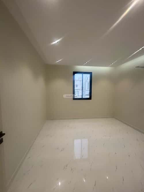 فيلا 334 متر مربع غربية على شارع 15م الرحبة، الطائف