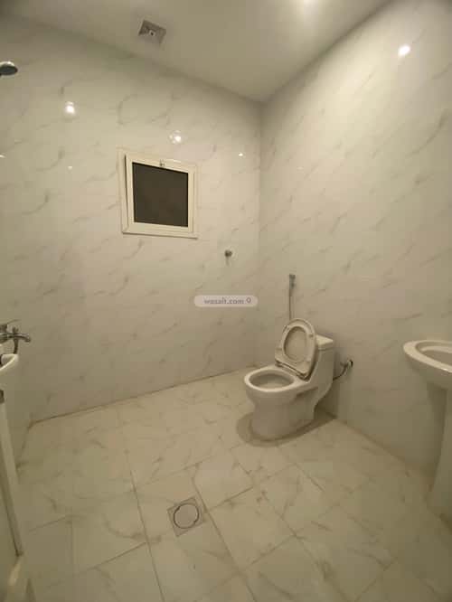 Villa 250 SQM Facing South West on 15m Width Street King Fahad Dist, Aldammam