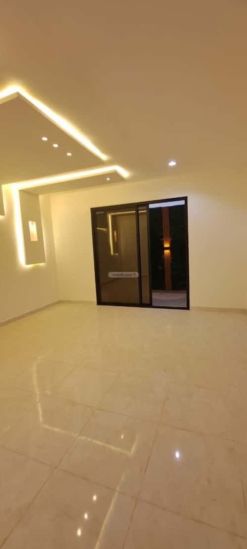 Floor with 5 Bedrooms Badr, South Riyadh, Riyadh