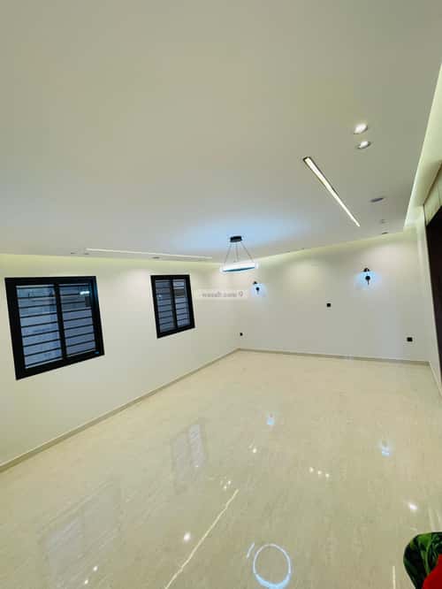 Floor 549 SQM with 7 Bedrooms Al-Qafilah, Khamis Mushait