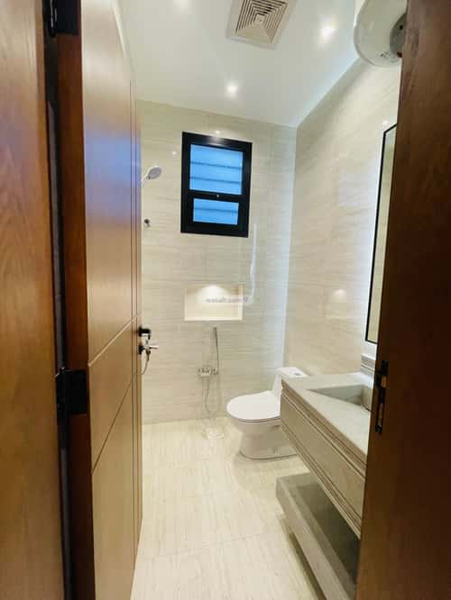 Floor 549 SQM with 7 Bedrooms Al-Qafilah, Khamis Mushait