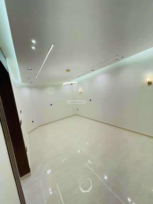 Floor 549 SQM with 7 Bedrooms Al-Qafilah, Khamis Mushait