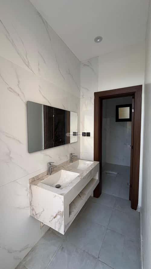 Floor 312 SQM with 5 bedrooms الدفاع، المدينة المنورة