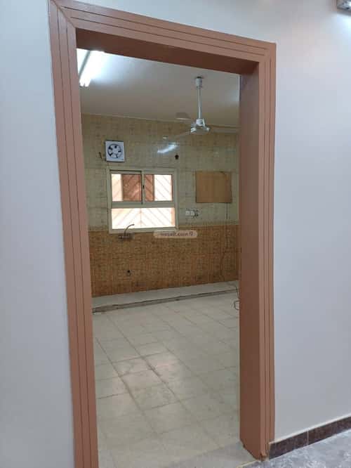 Floor 300 SQM with 5 Bedrooms As-Saadah, East Riyadh, Riyadh