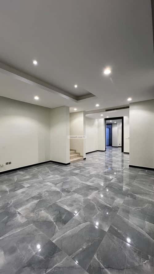 Villa 300 SQM Facing East with 7 Bedrooms As-Sahafa, North Riyadh, Riyadh