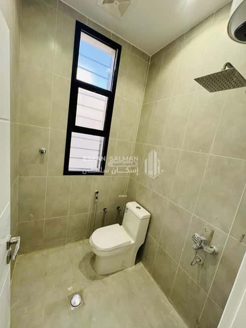 Floor 450 SQM with 6 Bedrooms The Housing District, Alttayif
