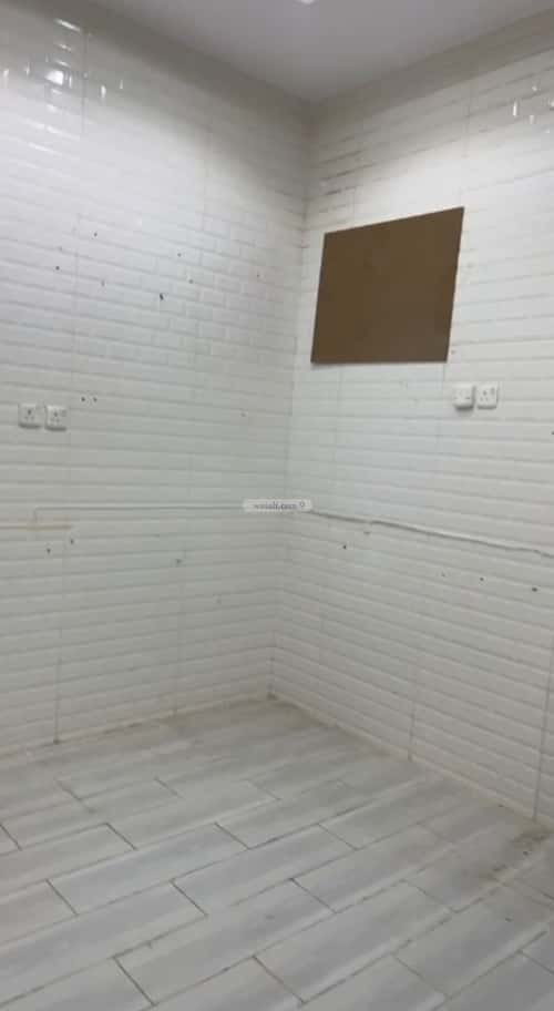 Villa 330 SQM Facing East on 15m Width Street Al Salyhyah, East Jeddah, Jeddah