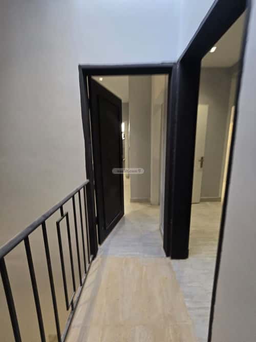 Floor with 4 Bedrooms Al Bayan, East Riyadh, Riyadh