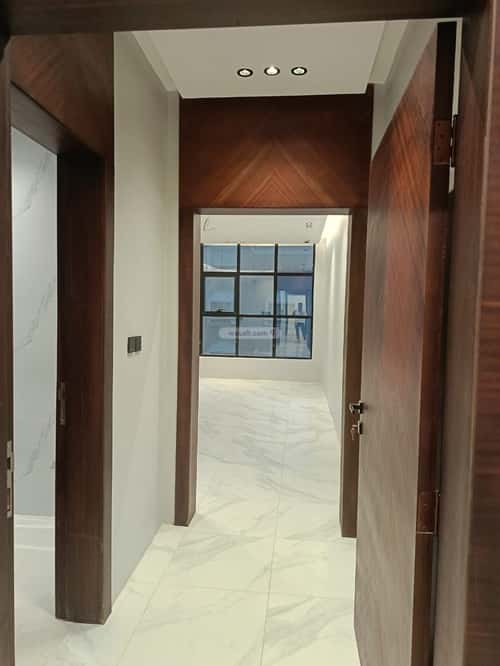 فيلا 250 متر مربع شمالية على شارع 15م الياقوت، شمال جدة، جدة