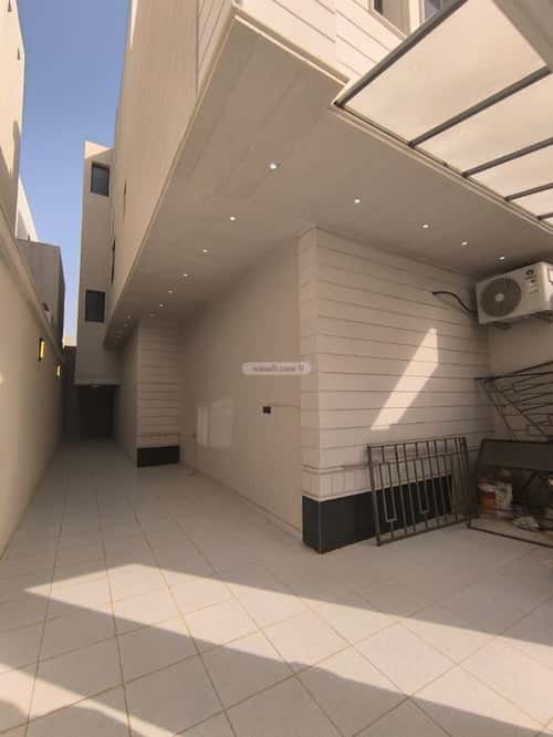 Apartment 219 SQM with 5 Bedrooms Al-Janadriyah, East Riyadh, Riyadh