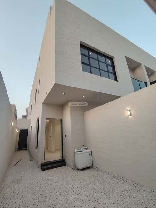 Floor 212.74 SQM with 5 Bedrooms Dahiat Namar, West Riyadh, Riyadh