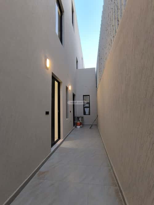 دور 5 غرف في المونسية