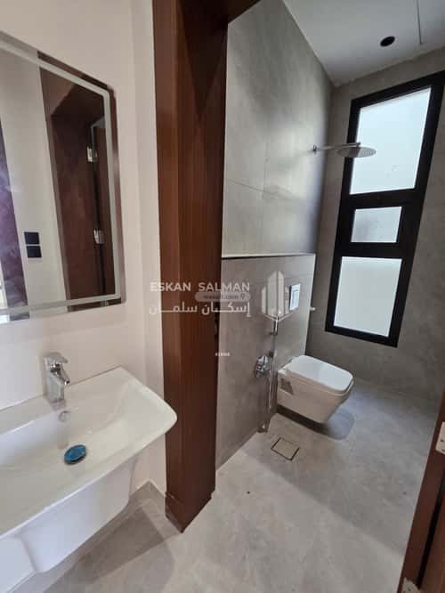 دور 176.54 متر مربع ب 5 غرف الملك فيصل، شرق الرياض، الرياض