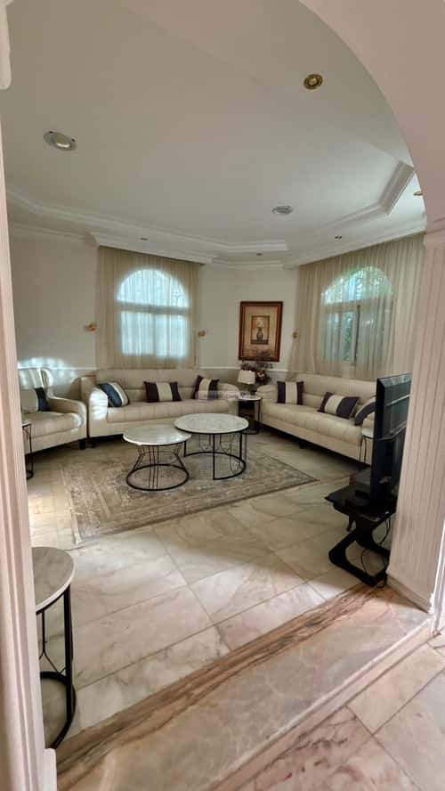 فيلا 598 متر مربع غربية على شارع 15م الروضة، شرق الرياض، الرياض