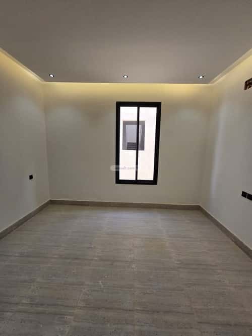 فيلا 8 غرف في طويق