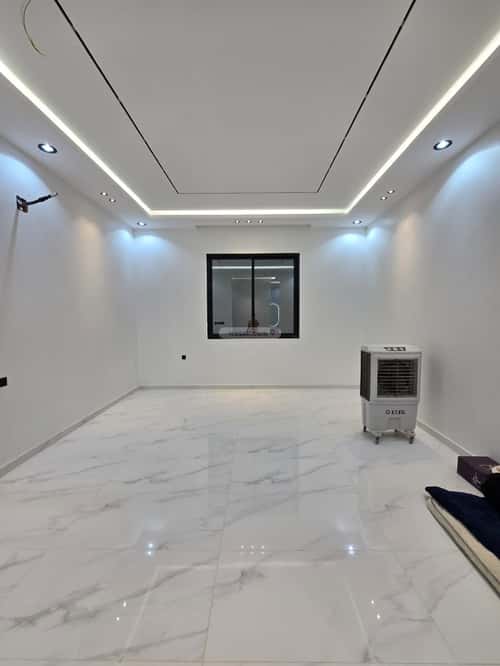 Floor with 6 Bedrooms Al Bayan, East Riyadh, Riyadh