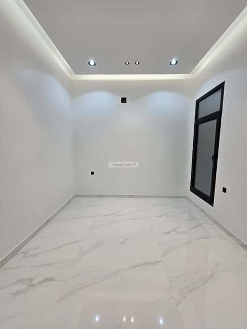 Floor with 6 Bedrooms Al Bayan, East Riyadh, Riyadh