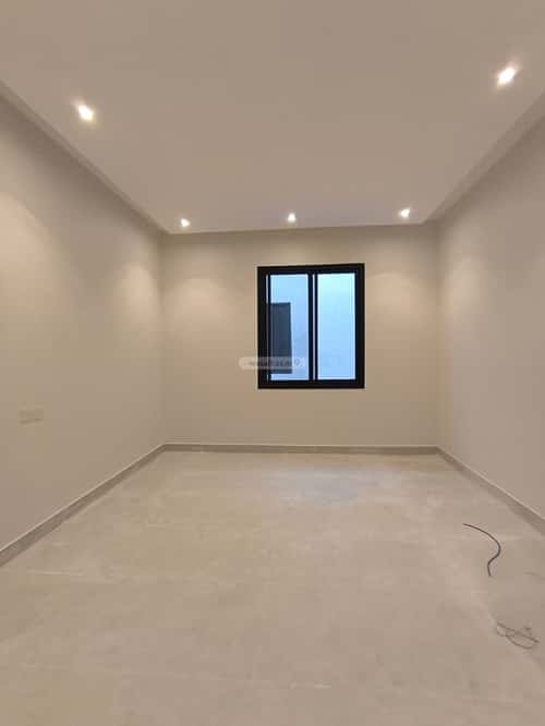 Floor with 5 Bedrooms Al-Maizaliyah, East Riyadh, Riyadh