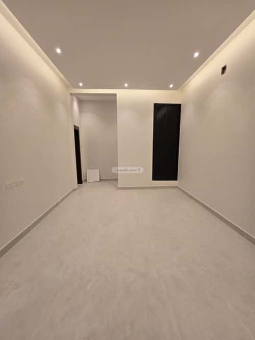 Floor with 5 Bedrooms Al-Maizaliyah, East Riyadh, Riyadh